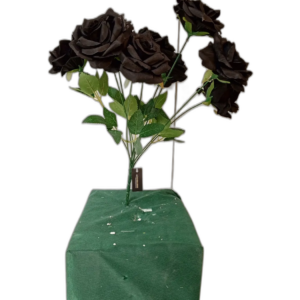 Yapay Siyah Gül Buketi